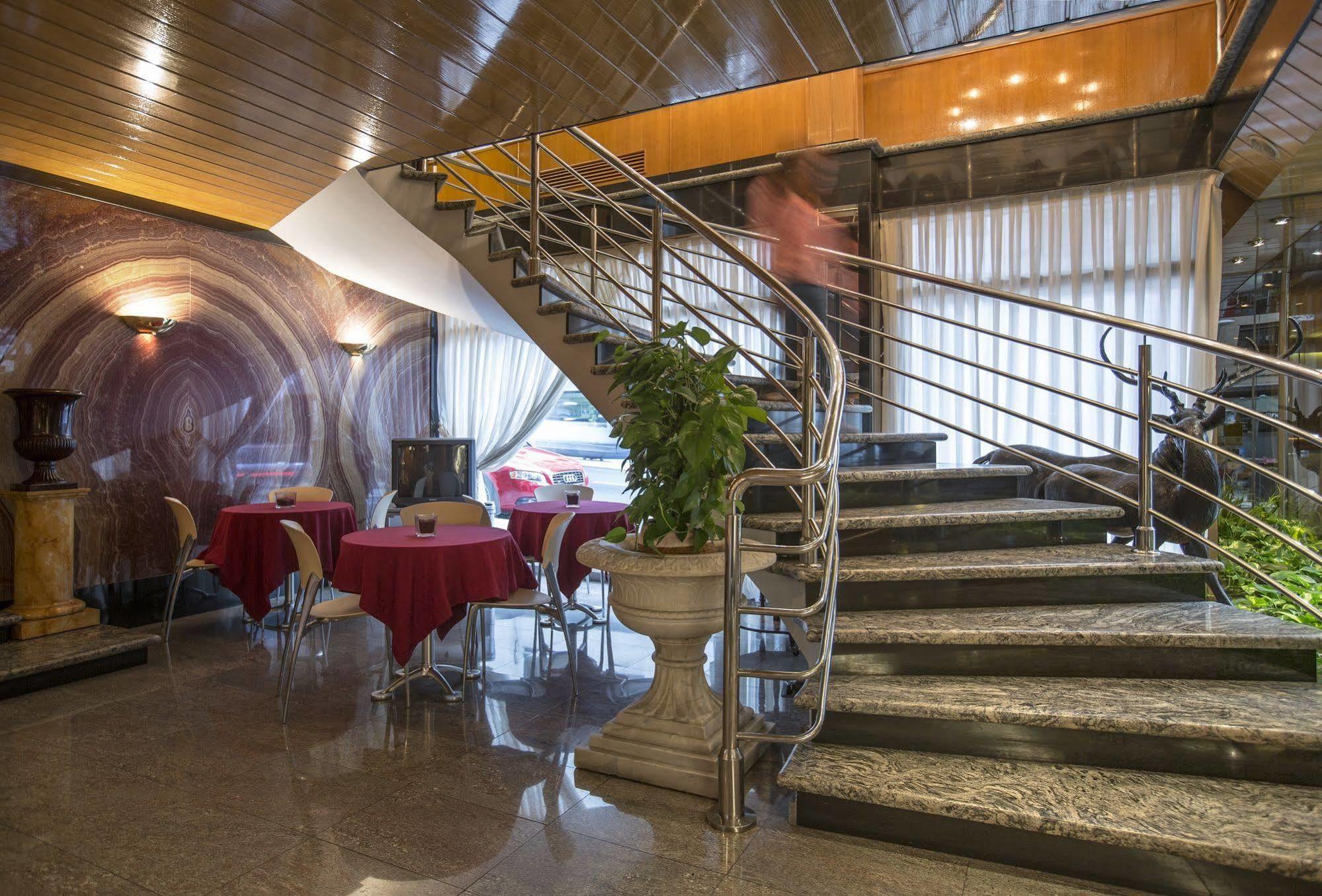 Yomo Imperial Hotel Sant Julià de Lòria Exterior foto